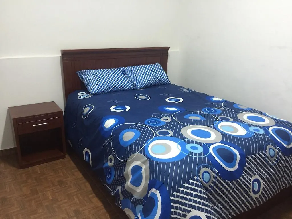 Konukevi Hostal Liz Quito
